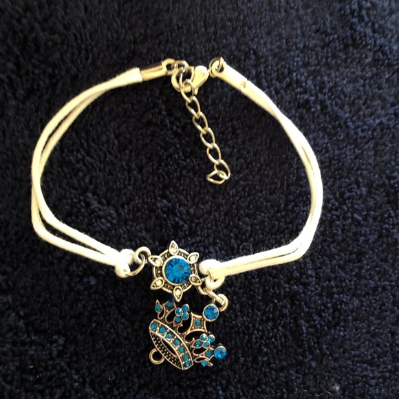 Bracelets - Picture 5 of 7